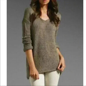 Vince Women’s V-Neck Taupe Sweater